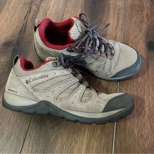 Columbia Redmond V2 hiking and trekking shoe, size 6